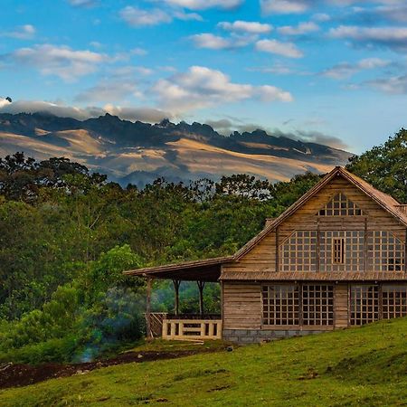 Mount Kenya National Park Castle Forest Lodge المظهر الخارجي الصورة